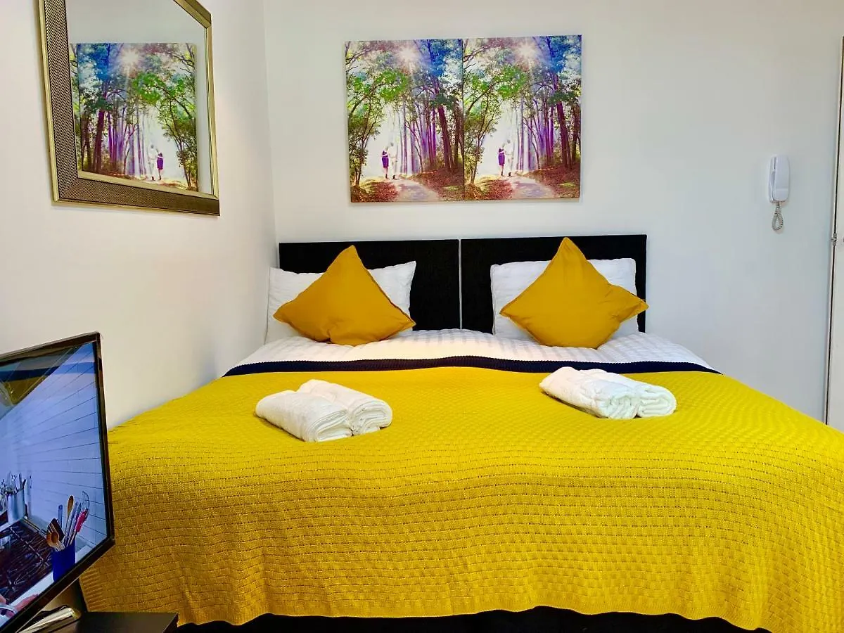 Apartamento London Studio Apartments, Private Bathrooms And Parking Ilford Reino Unido