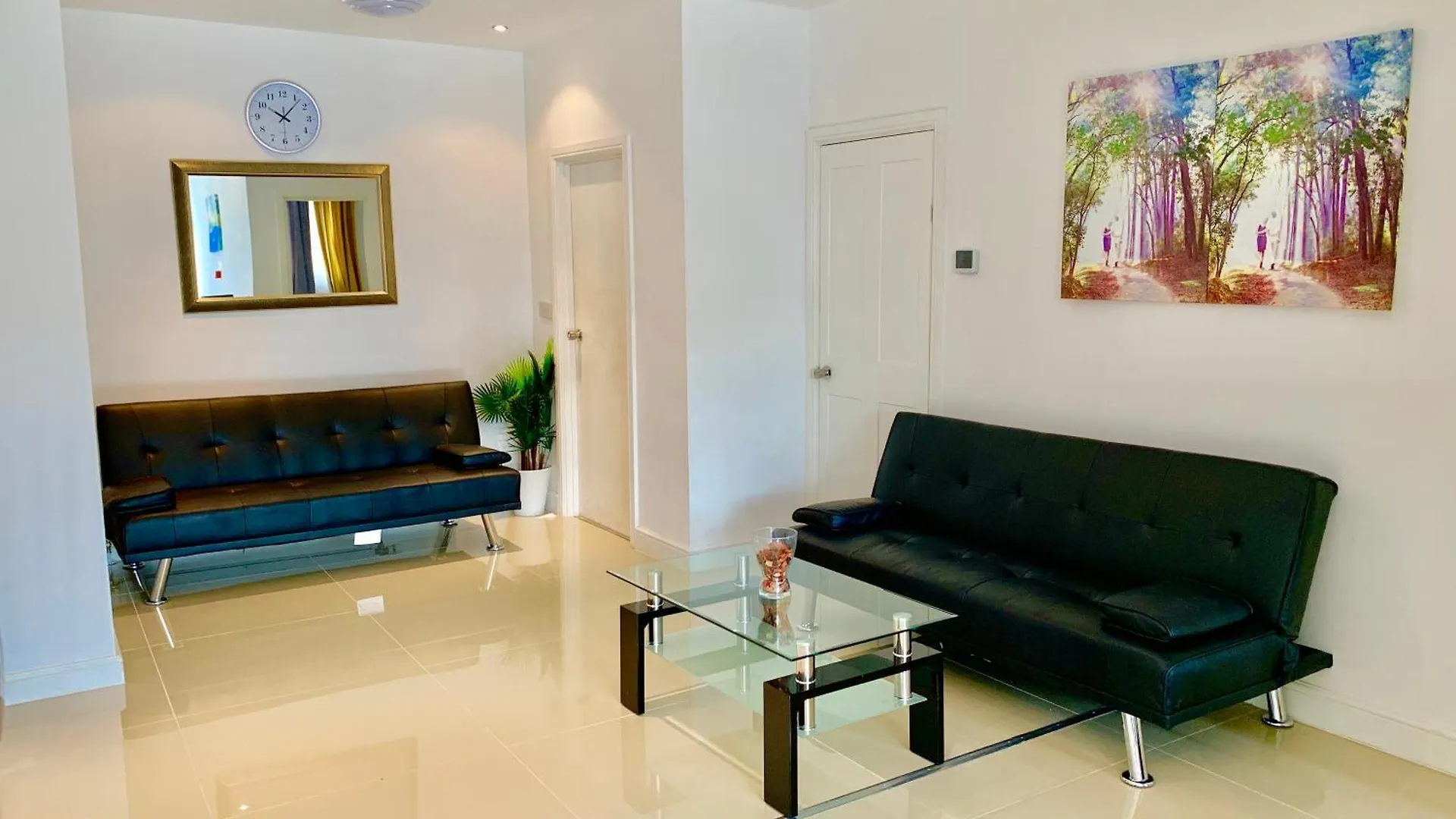 London Studio Apartments, Private Bathrooms And Parking Ilford