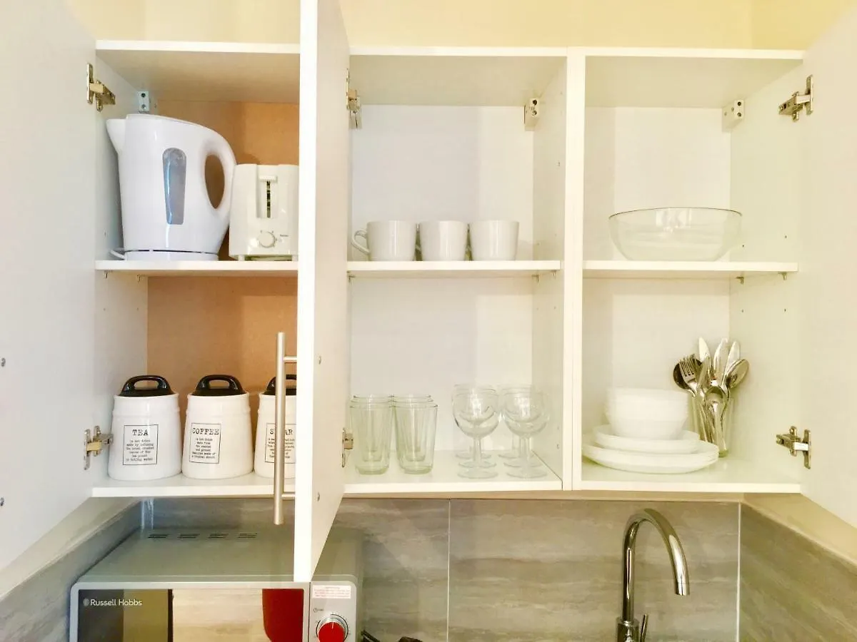 Appartement London Studio Apartments, Private Bathrooms And Parking Ilford