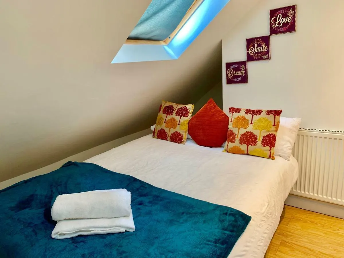 London Studio Apartments, Private Bathrooms And Parking Ilford 0*,  Royaume-Uni