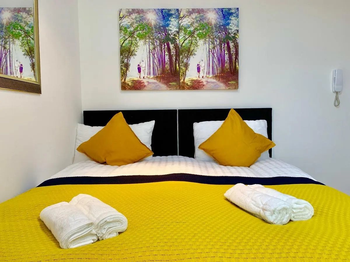 London Studio Apartments, Private Bathrooms And Parking Ilford Appartement