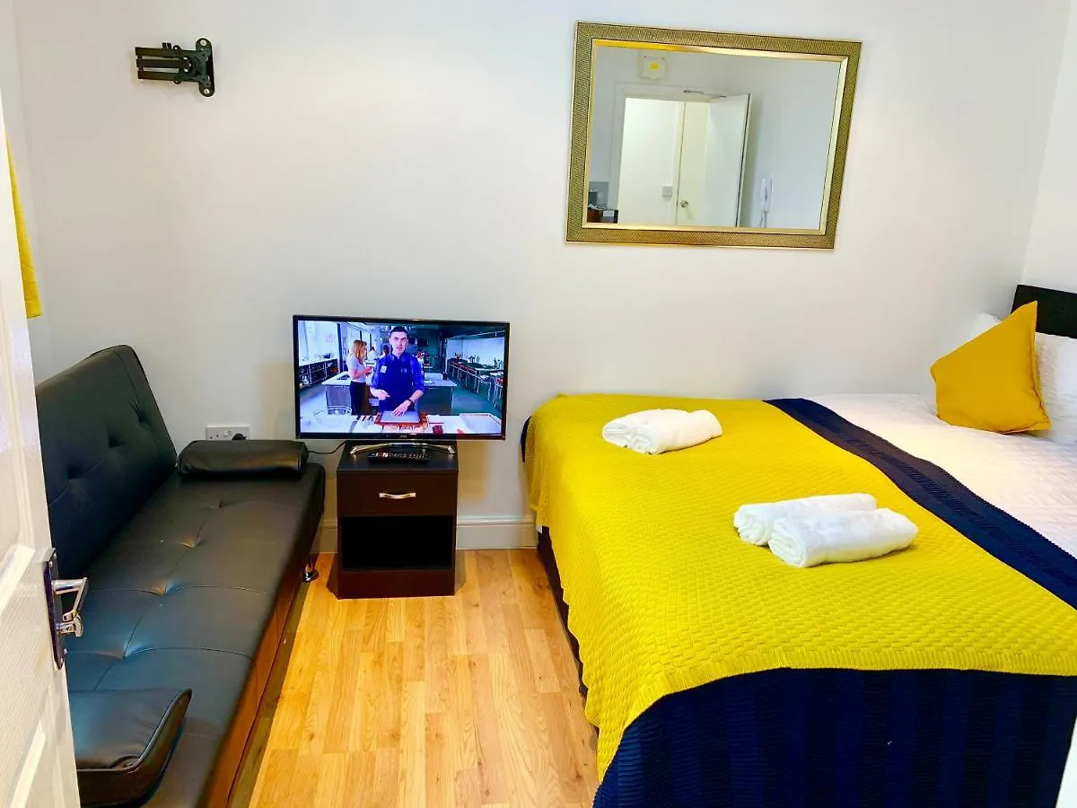 London Studio Apartments, Private Bathrooms And Parking Ilford