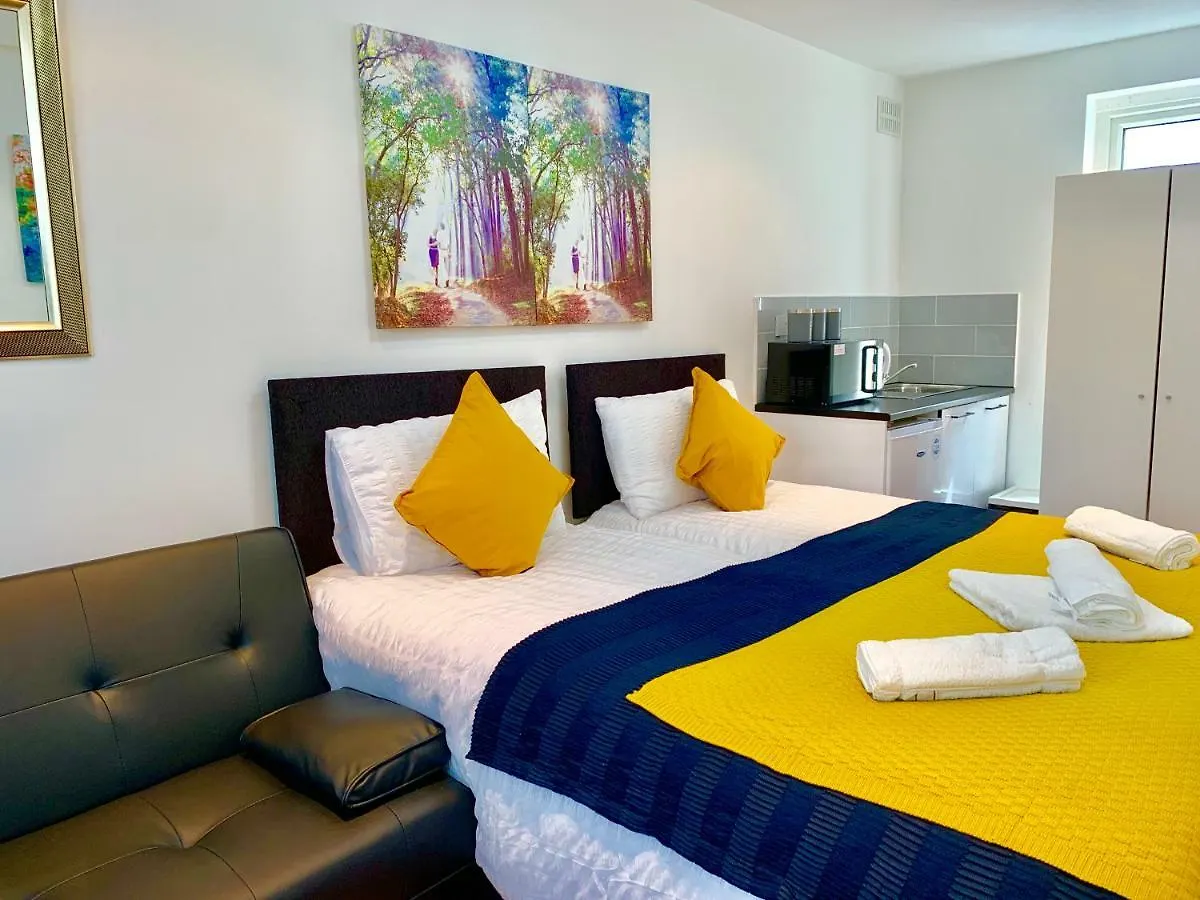 London Studio Apartments, Private Bathrooms And Parking Ilford 0*,